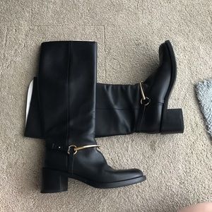 Gucci boots size it 40, USA 10. Good for 11